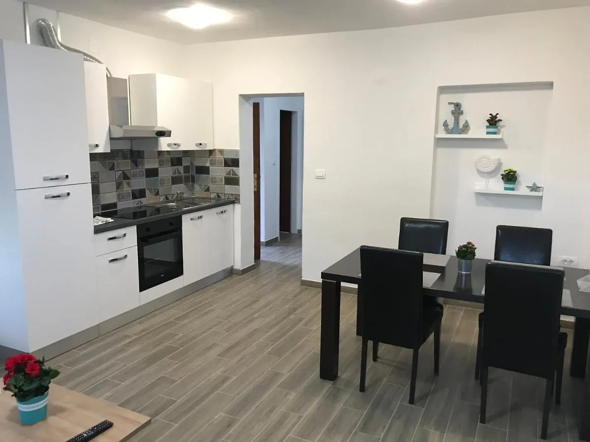 Apartments Lena Baska   Baska (Krk)