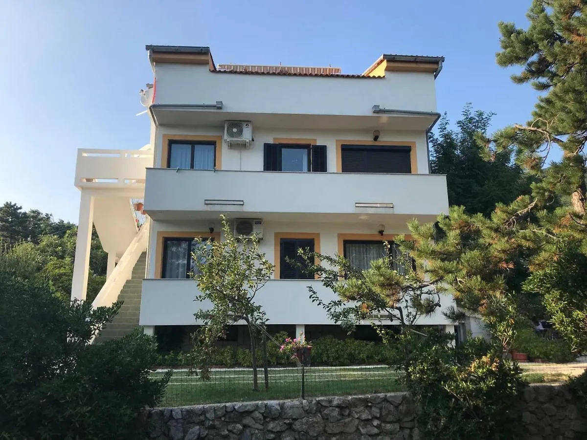Apartments Lena Baška