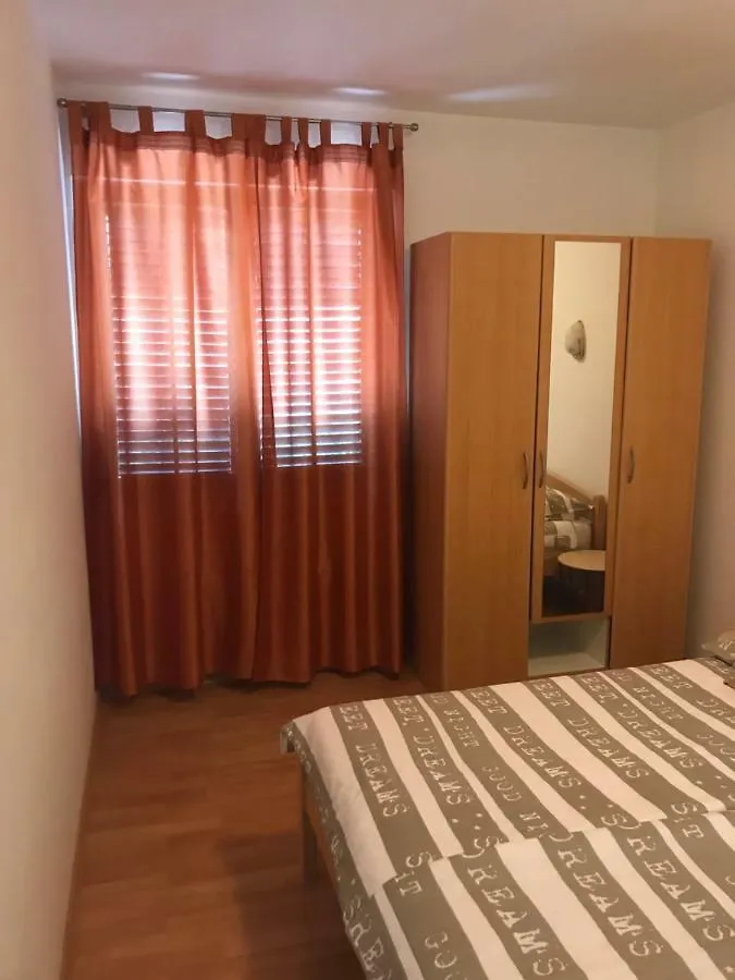 Apartments Lena Baska   Baska (Krk)