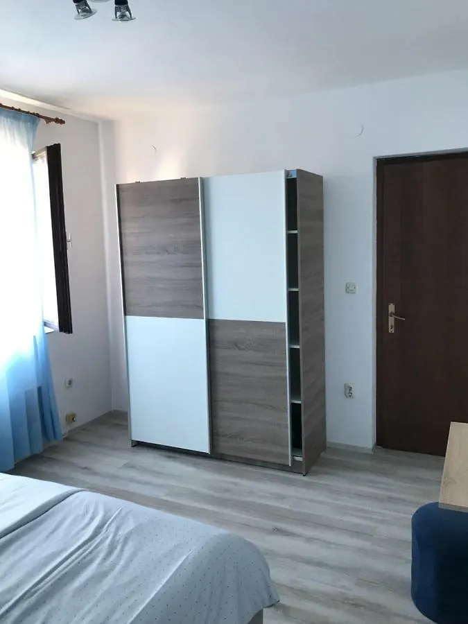Apartments Lena Baska  Croatia