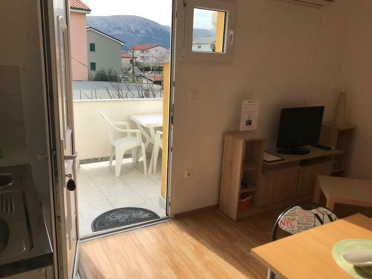 Apartments Lena Baska  Croatia