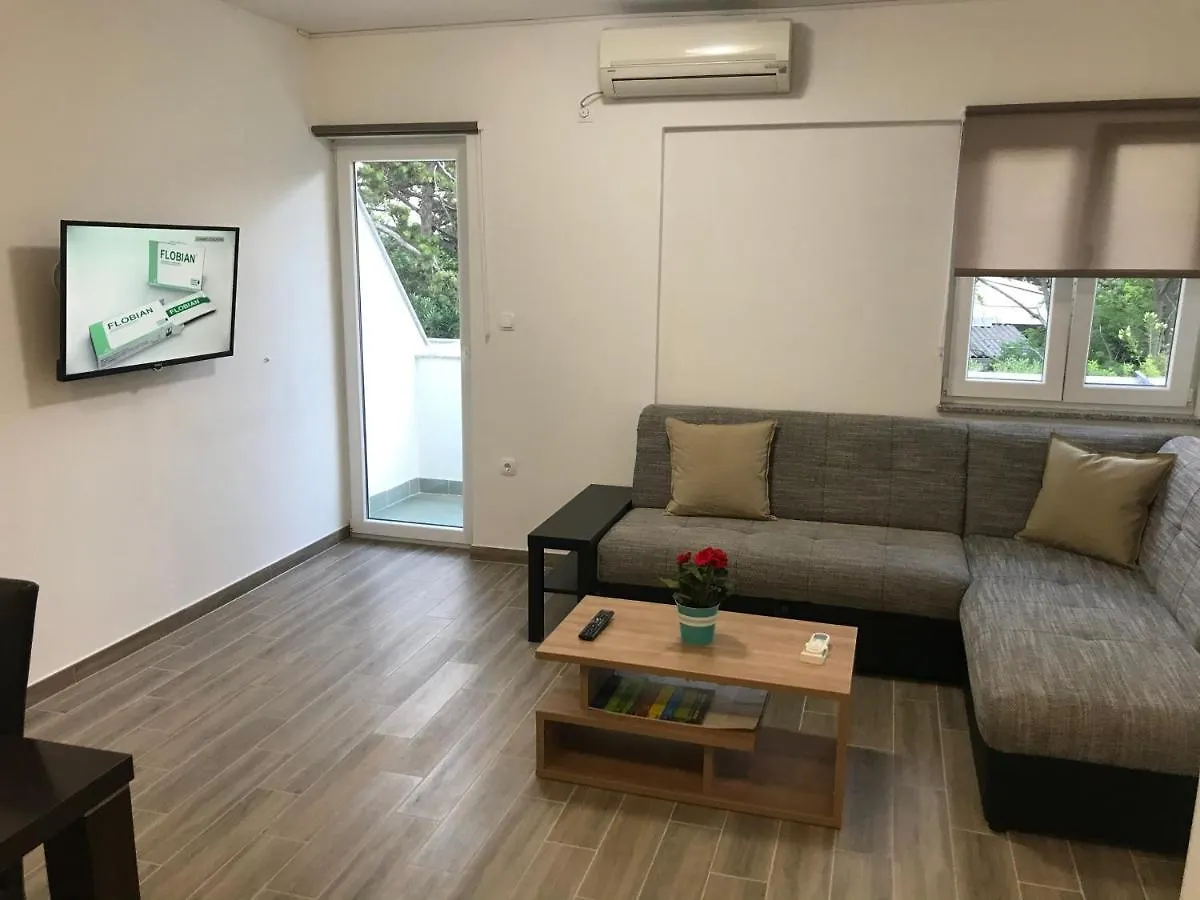 Apartments Lena Baška Chorwacja