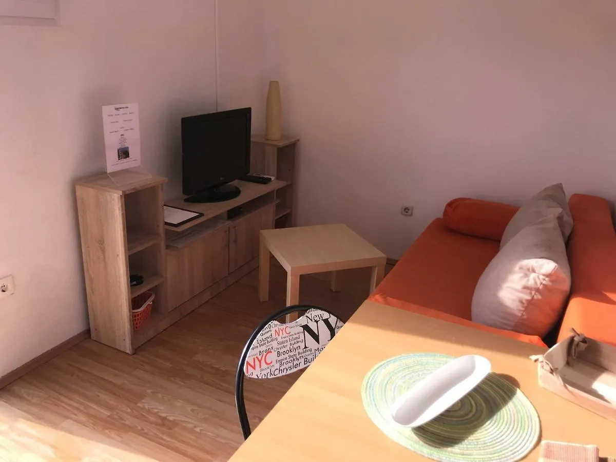 Apartments Lena Baska